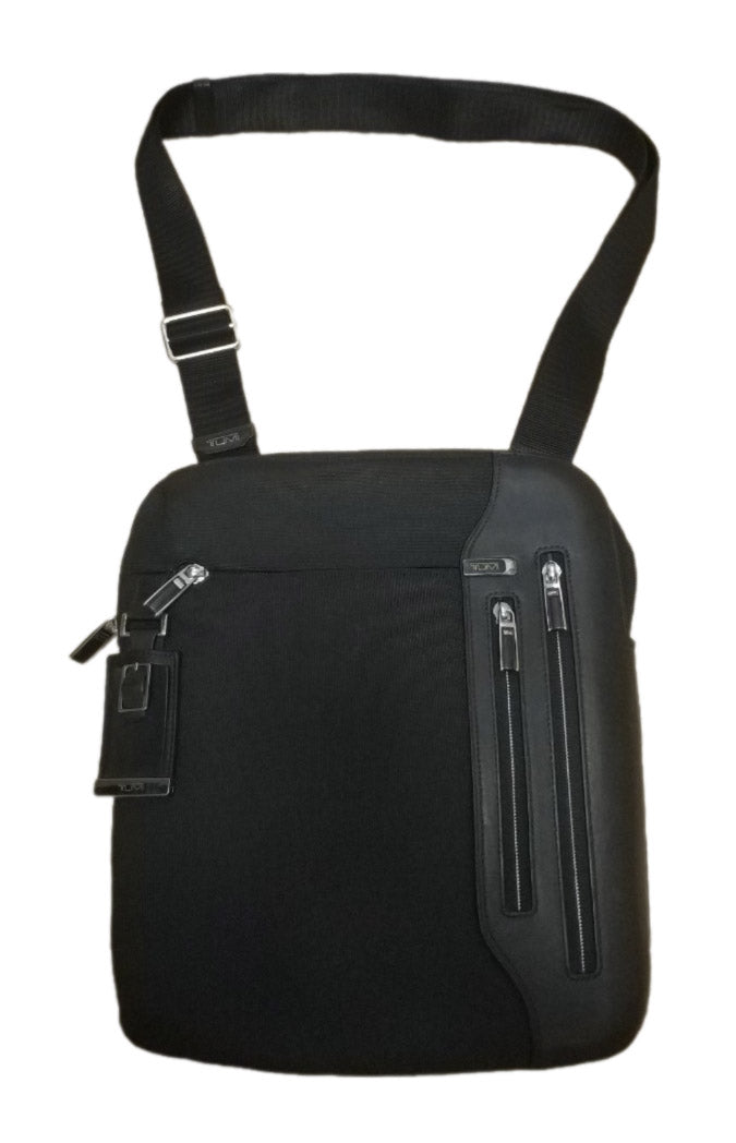 Tumi Arrivé Mccarren Zip Top Crossbody Black One Size 25105D – Tumi-bag -suitcase.com