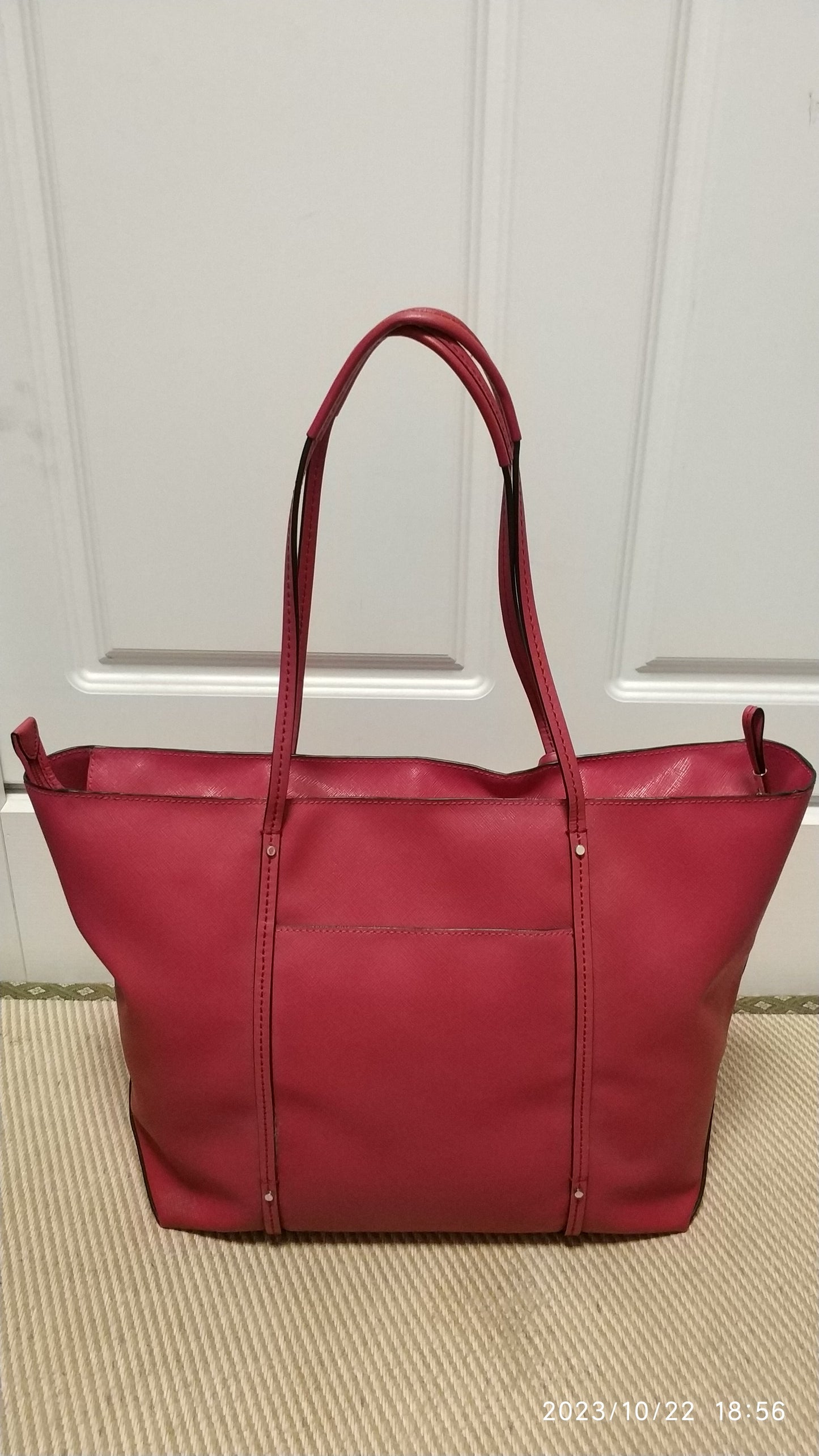 Tumi Voyageur Villa Q-Tote Leather Shoulder Bag Red