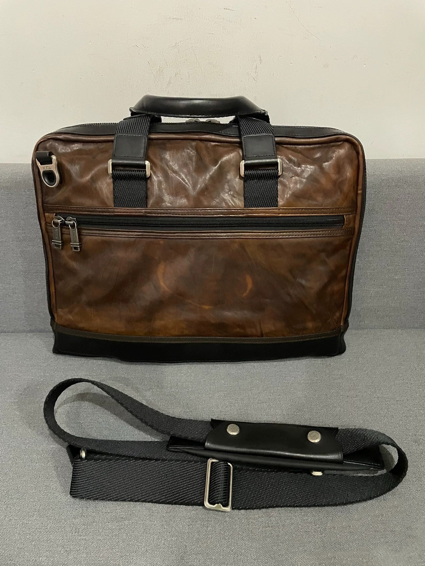 Tumi Alpha Bravo Leather Slim Briefcase Bag Brown 92390DB2