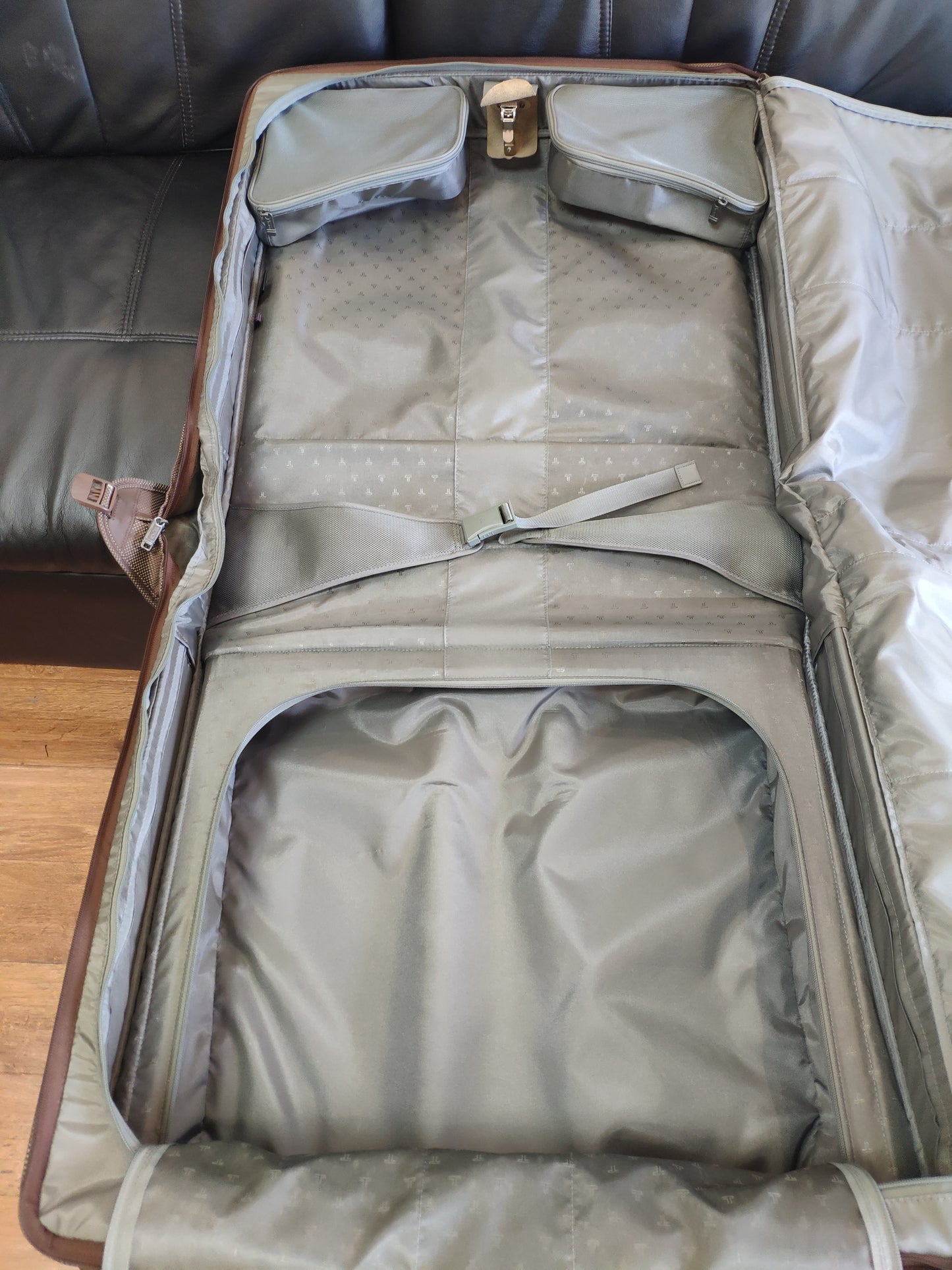 TUMI Alpha Long Wheeled Rolling Garment Bag Wardrobe