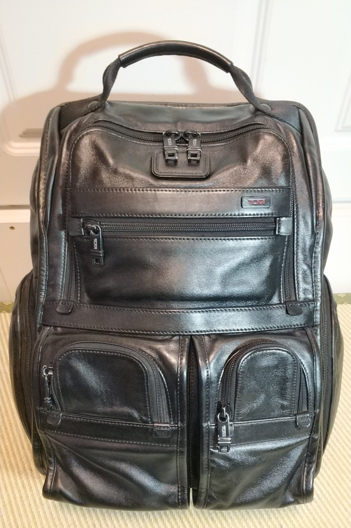 Tumi Alpha Napa Genuine Leather Backpack Compact Black 96173DH