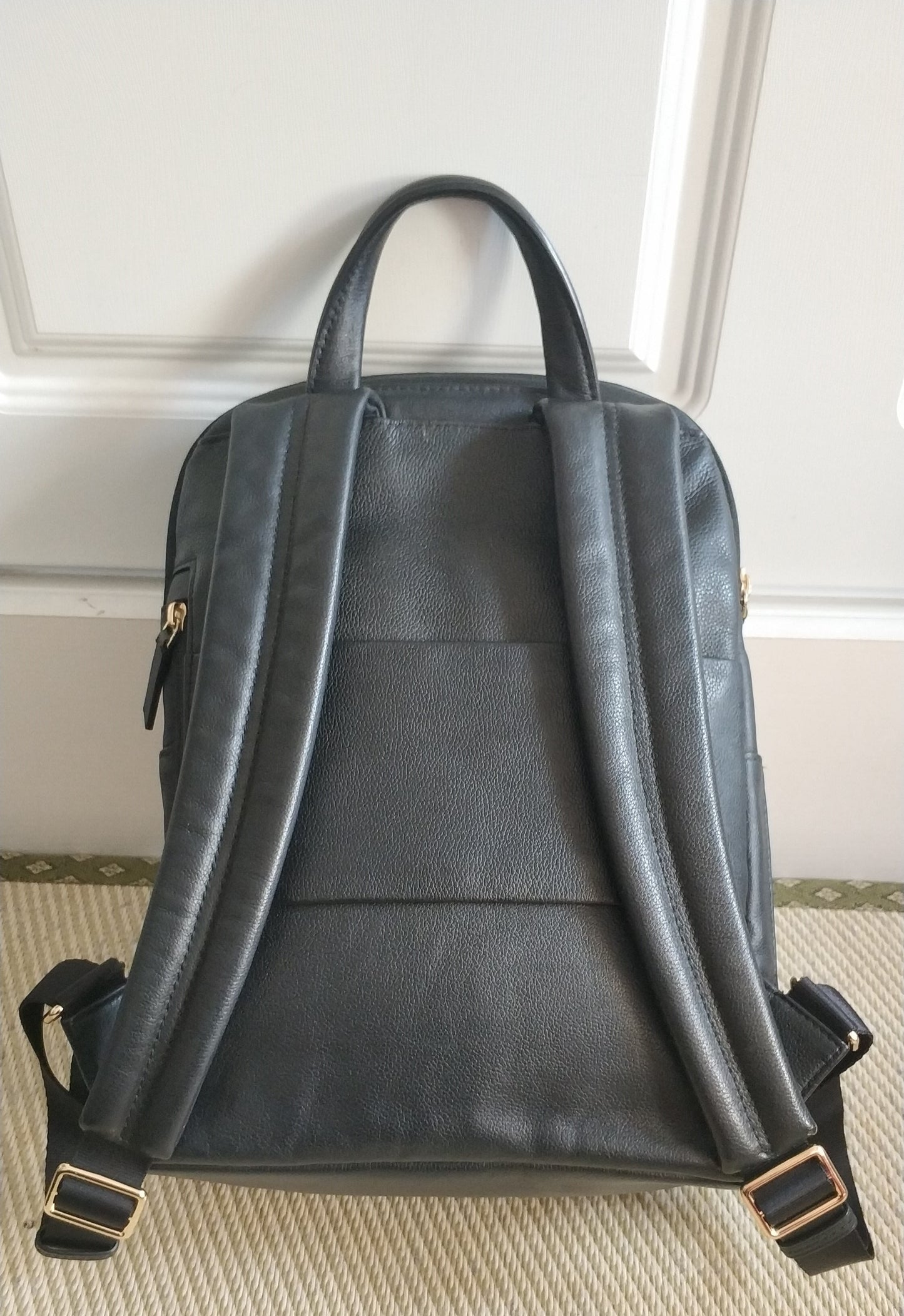 Tumi Voyageur Dori Black Leather Backpack Bag Gold Hardware