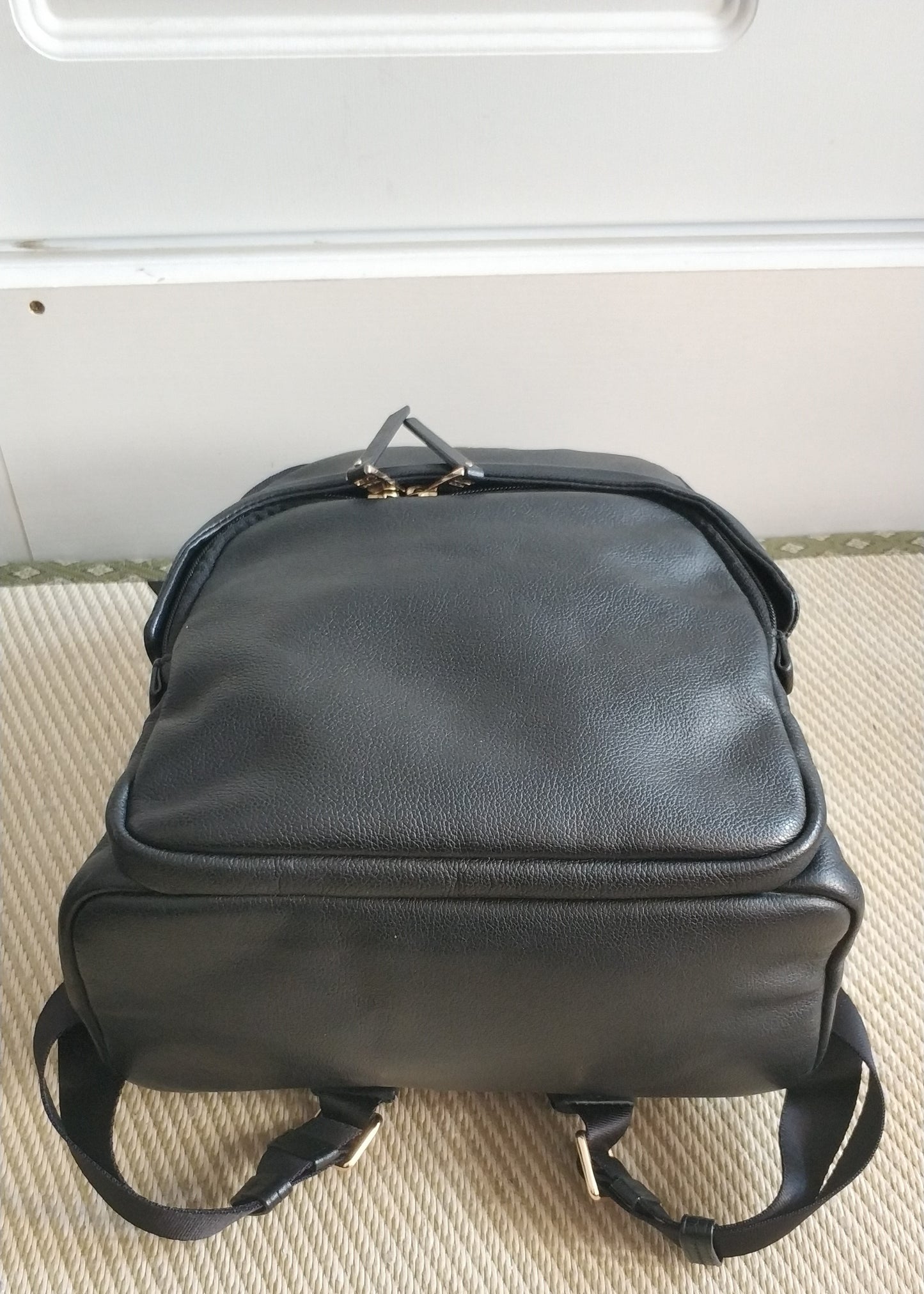 Tumi Voyageur Dori Black Leather Backpack Bag Gold Hardware