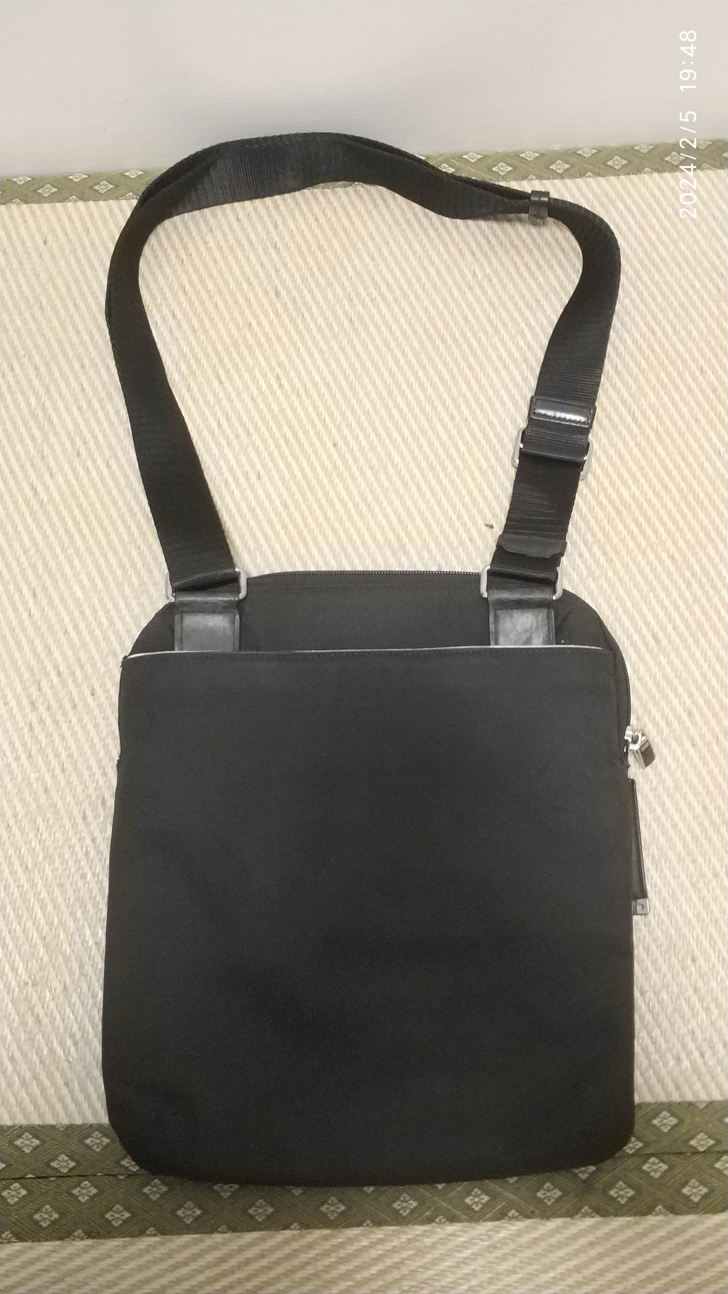 Tumi Arrivé Mccarren Zip Top Crossbody Black One Size 25105D