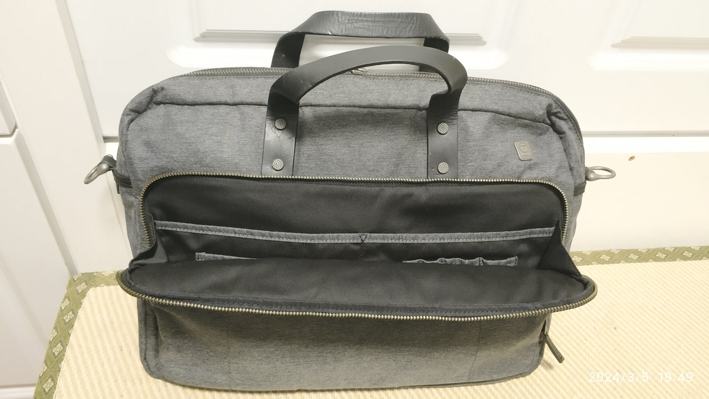 Tumi T-Tech Forge Newton Canvas Slim Deluxe Portfolio