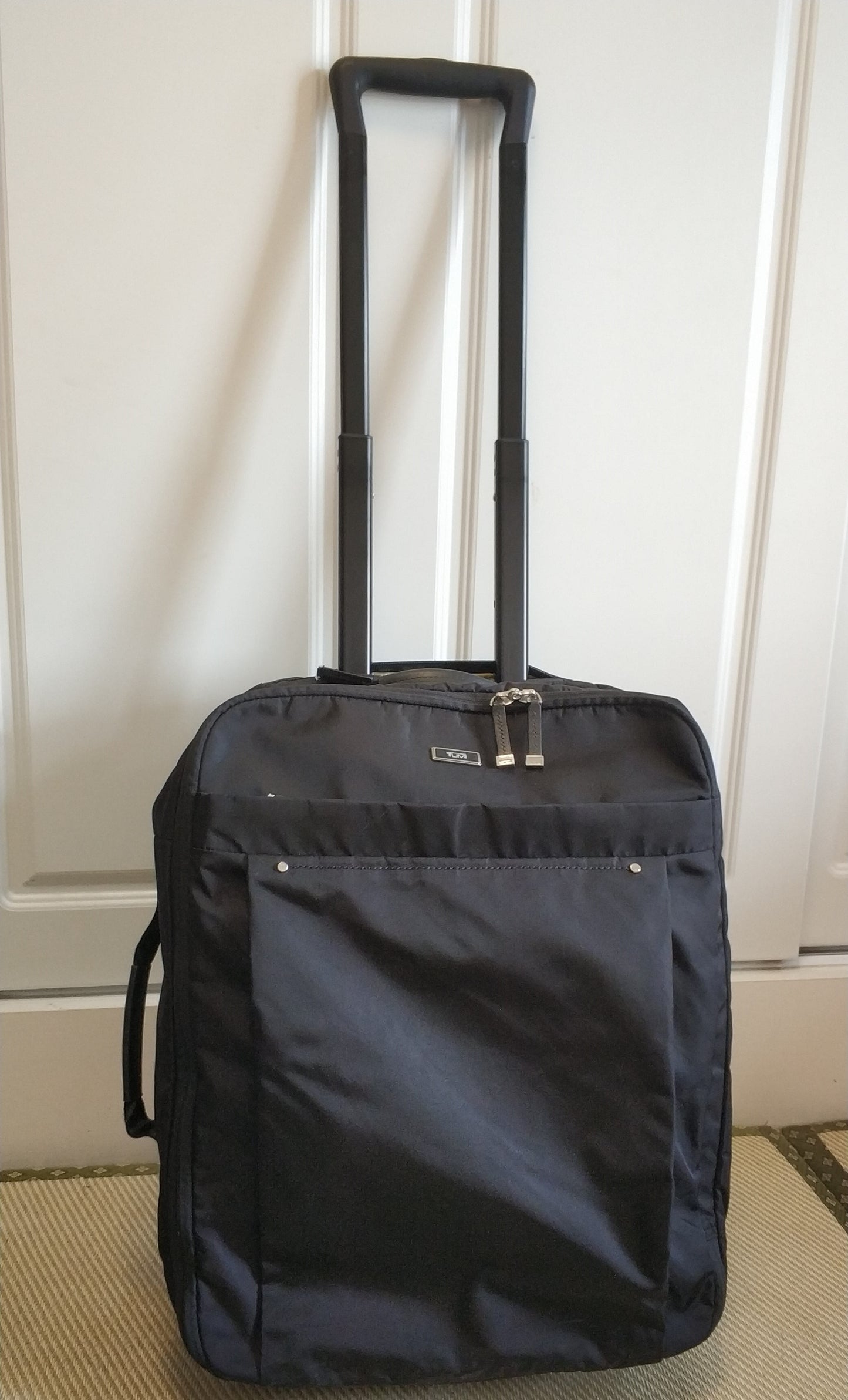 Tumi Voyageur Nylon Super Leger International Carry-on Luggage Suitcase 2 Wheels